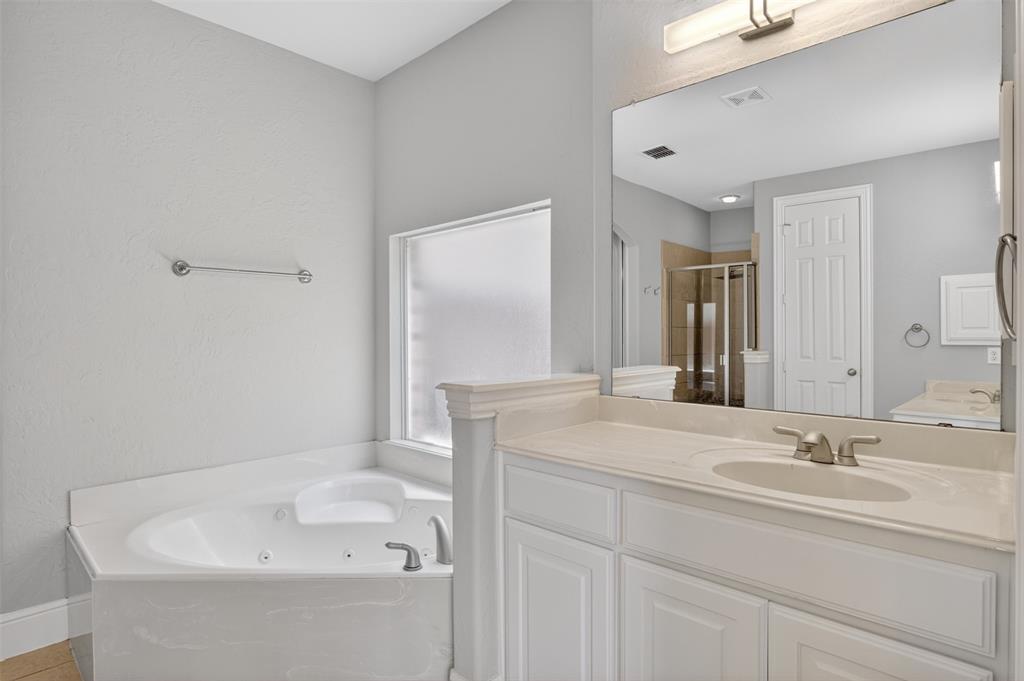10115 Stone Harbor Way Irving, TX 75063 - Photo 27 of 40