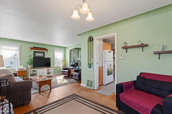 $237,000 | 1245 University Avenue, Adrian, MI 49221
