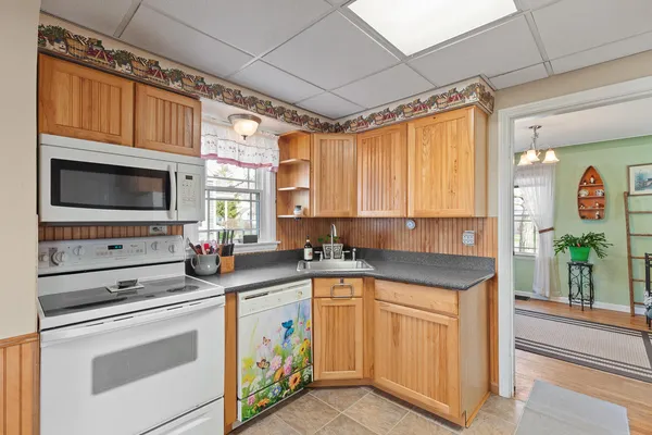 $237,000 | 1245 University Avenue, Adrian, MI 49221