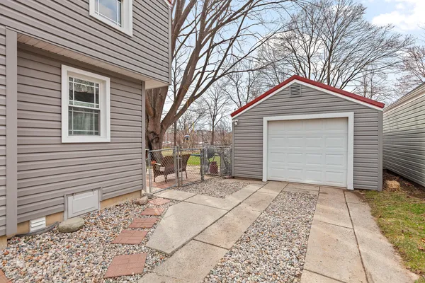 $237,000 | 1245 University Avenue, Adrian, MI 49221