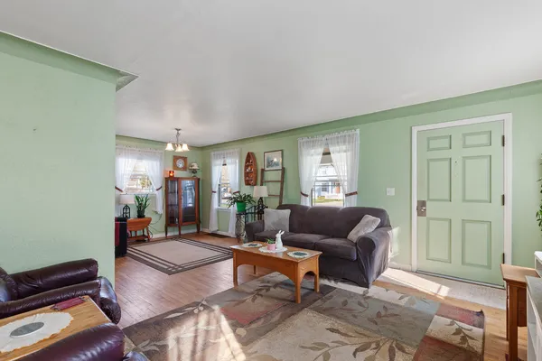 $237,000 | 1245 University Avenue, Adrian, MI 49221