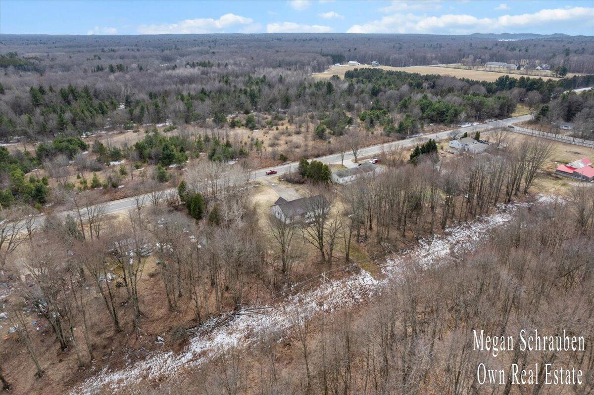 4086 West Michillinda Road Whitehall, MI 49461 - Photo 31 of 39 16-DJI_0028