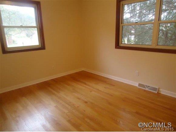 67 Deerlake Road Brevard, NC 28712 - Photo 13 of 17 Gallery Image 13