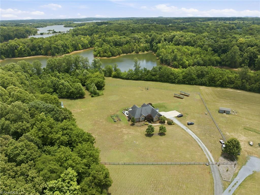 2335 Hohn Road High Point, NC 27263 - Photo 40 of 43