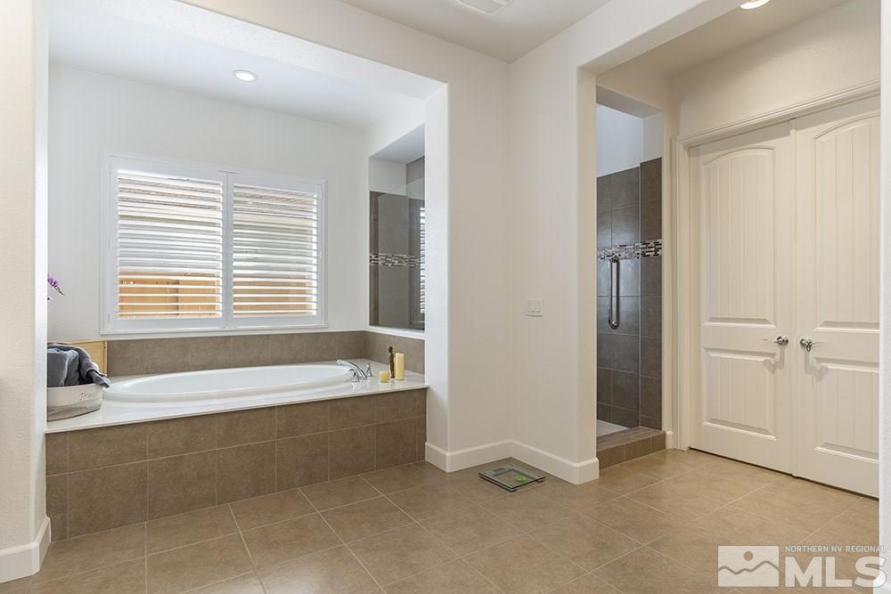 9810 Gainsborough Lane Reno, NV 89521 - Photo 18 of 30 Photo 18