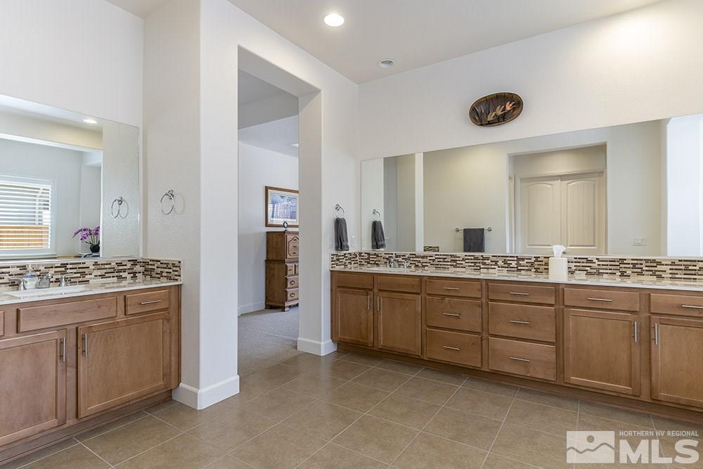 9810 Gainsborough Lane Reno, NV 89521 - Photo 19 of 30 Photo 19