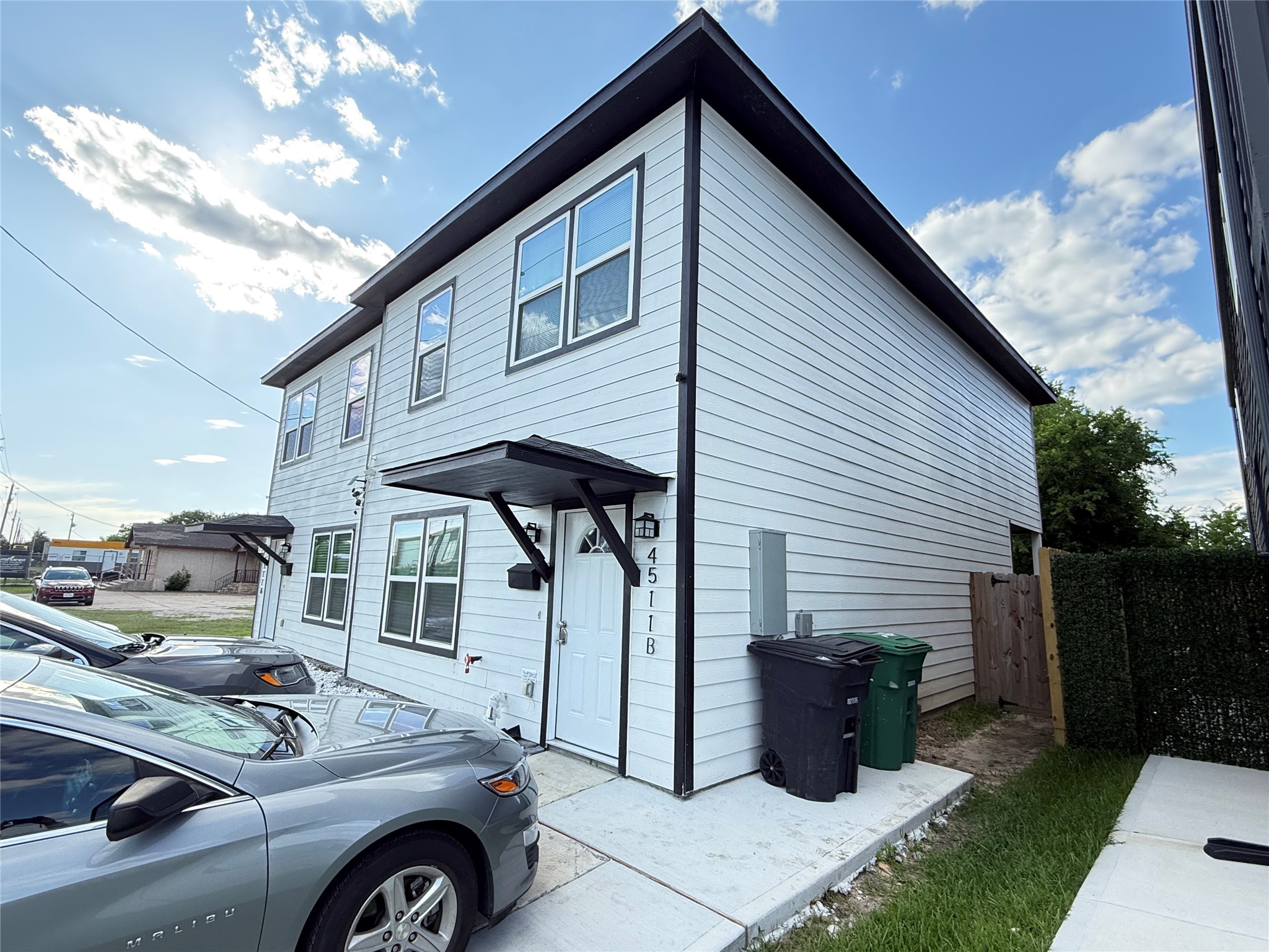 4511 Reed Road Houston, TX 77051 - Photo 5 of 39