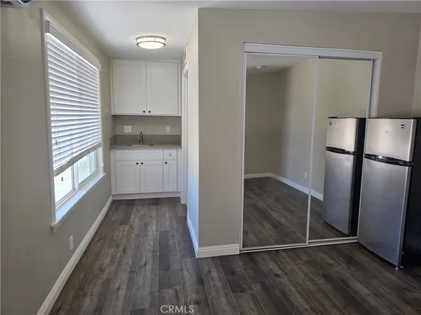 $1,100 | 7215 Lyons Avenue, Unit 1, Hesperia, CA 92345
