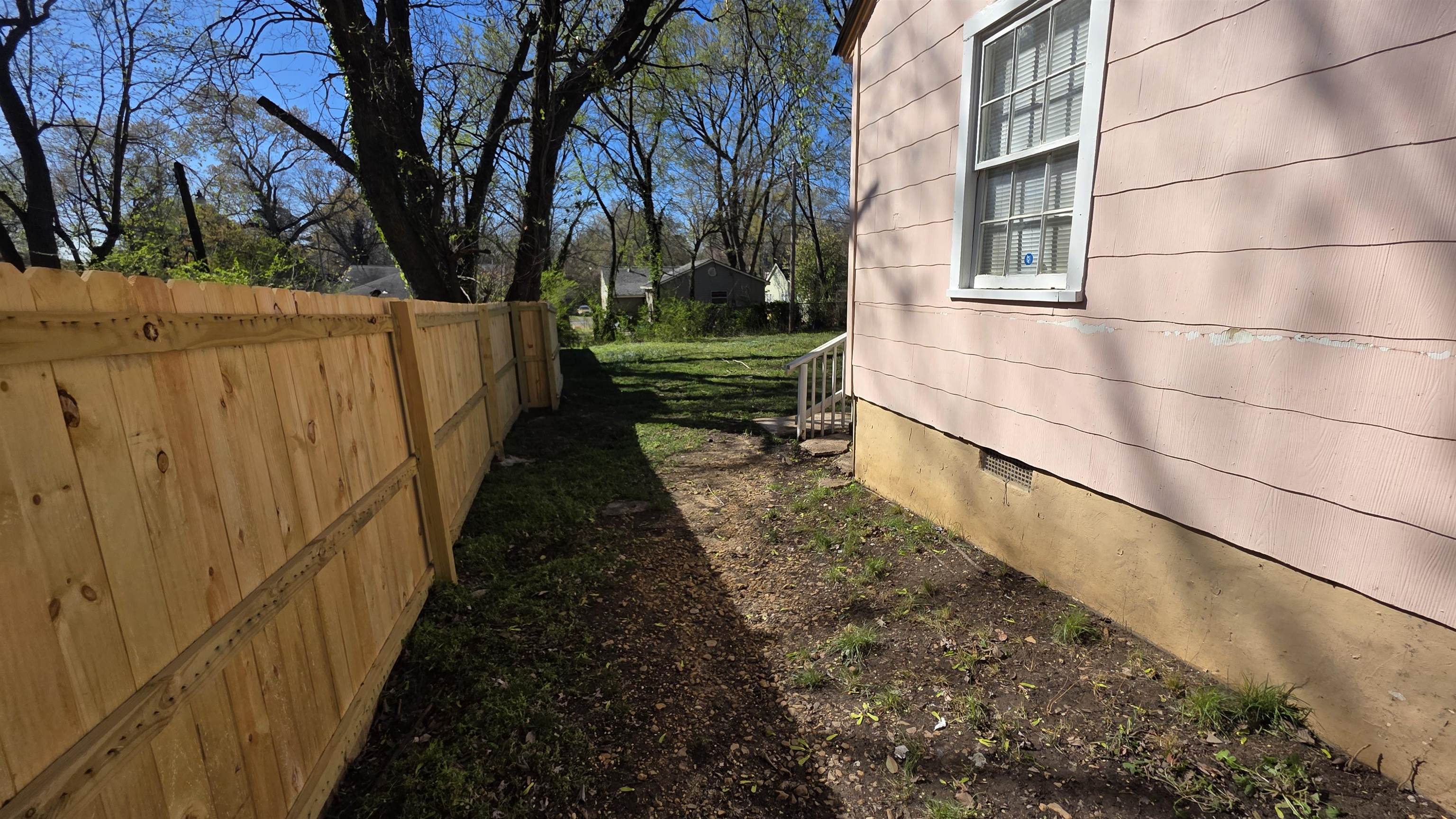 3061 Seminole Road Memphis, TN 38111 - Photo 3 of 5