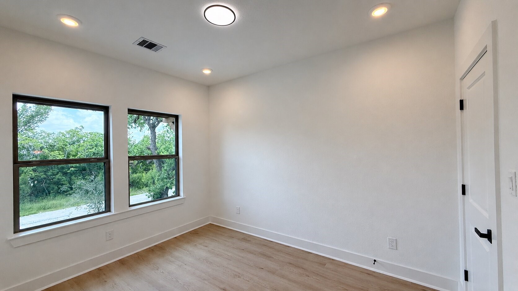 5414 Ina Street Houston, TX 77028 - Photo 17 of 19