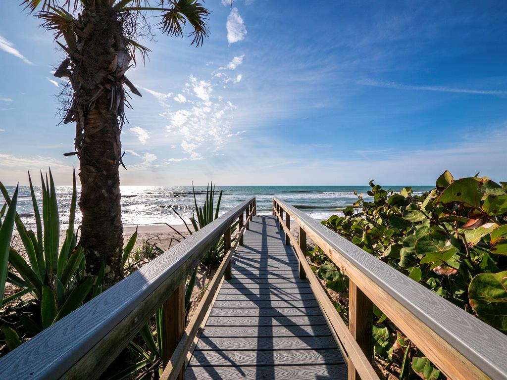 1620 Casey Key Road Nokomis, FL 34275 - Photo 44 of 49 a view of balcony and mountain view