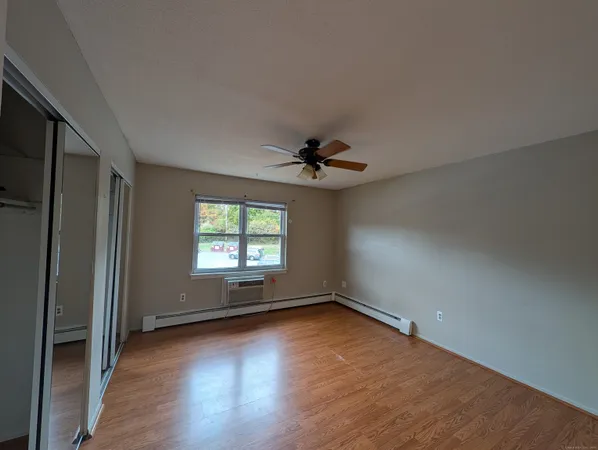 $194,900 | 41 Balance Rock Road, Unit 16, Seymour, CT 06483