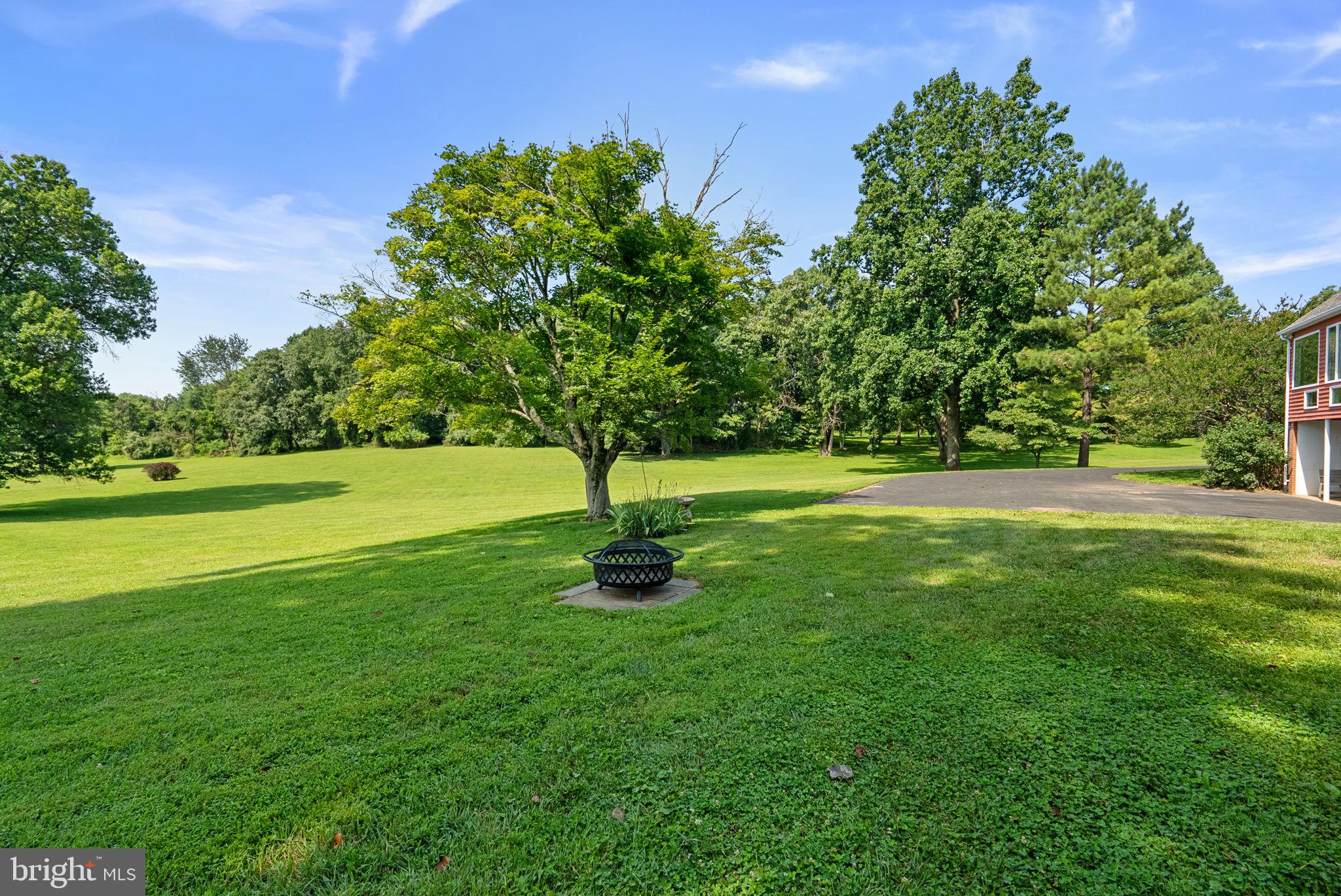 14697 Roxbury Road Glenelg, MD 21737 - Photo 35 of 45 Back Yard