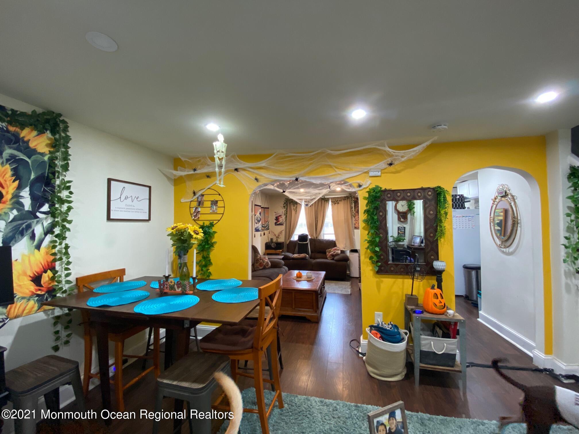 3107 Kearsarge Road Camden, NJ 08104 - Photo 11 of 39 3107 keararge dining room