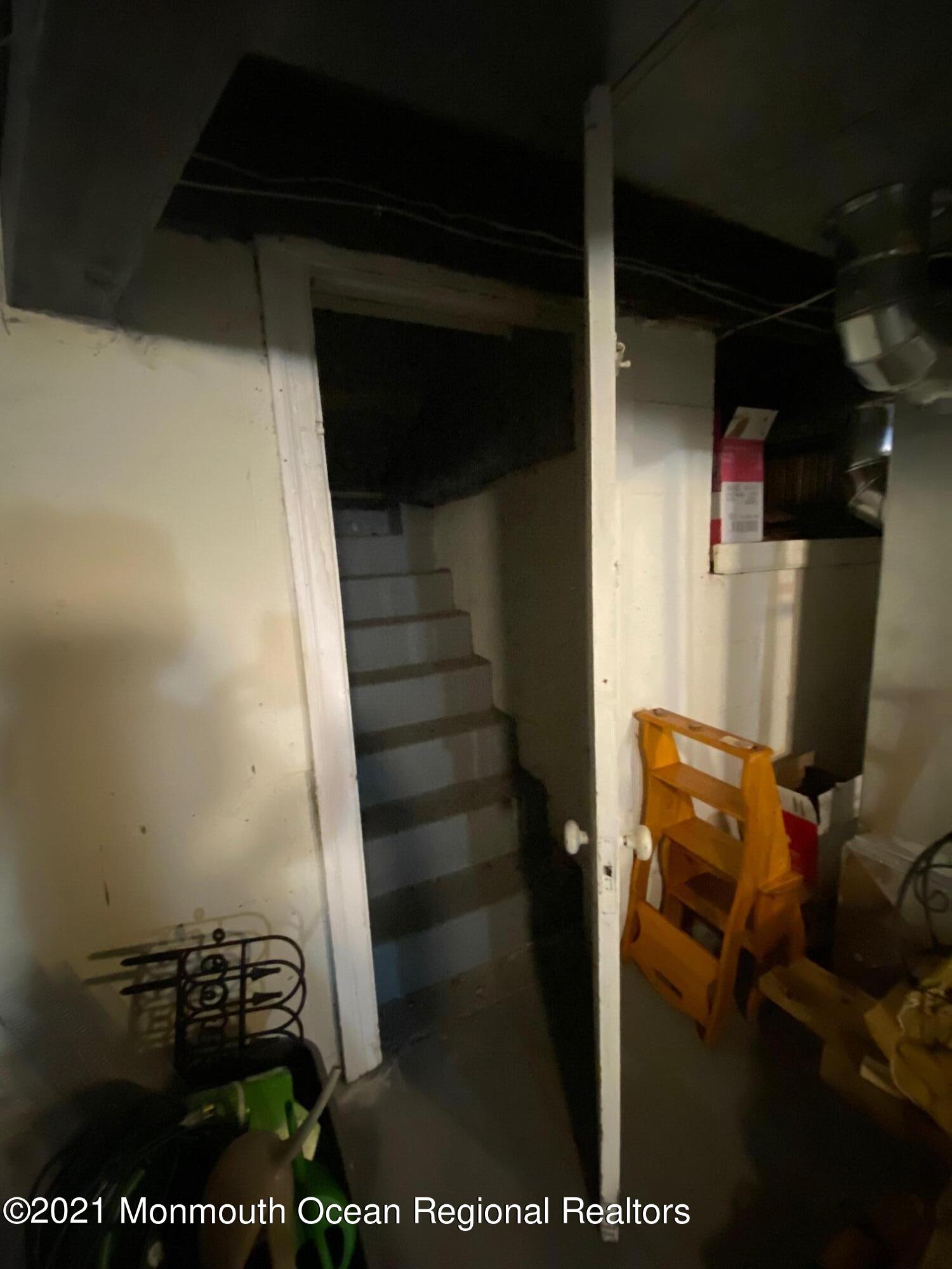 3107 Kearsarge Road Camden, NJ 08104 - Photo 34 of 39 3107 kearsarge walk up basement