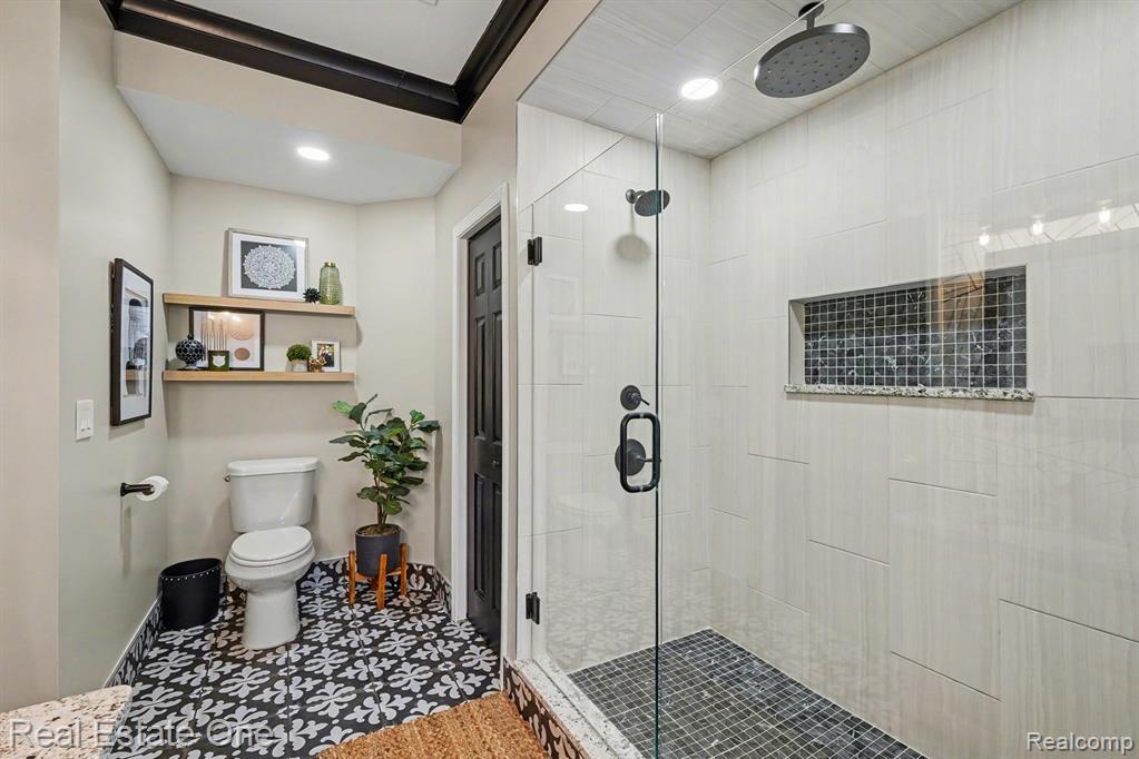 686 West Bluff Court, Unit 23 Rochester Hills, MI 48307 - Photo 23 of 43