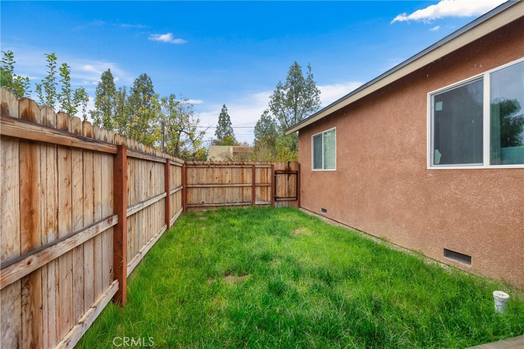 65 Tennessee Street Redlands, CA 92373 - Photo 21 of 23 a view of backyard with green space