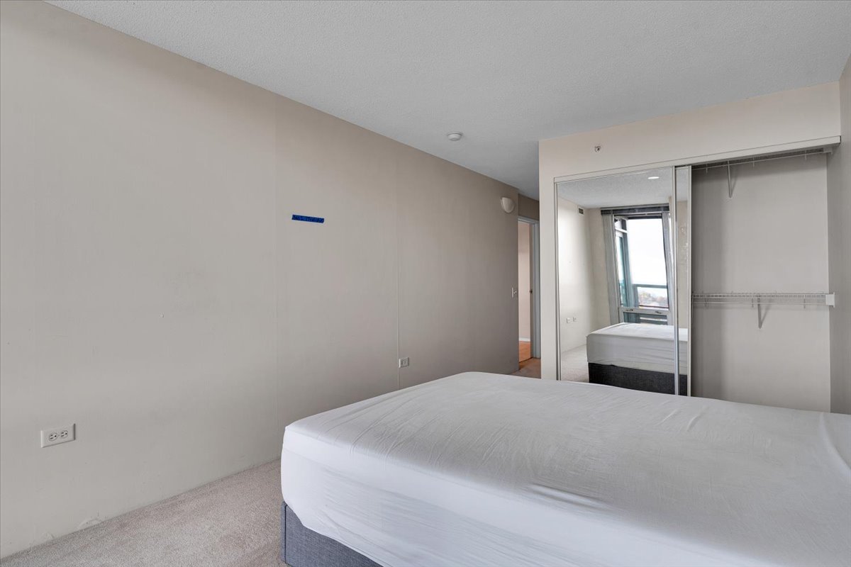800 Elgin Road, Unit 1305 Evanston, IL 60201 - Photo 12 of 19 Gallery Image 12