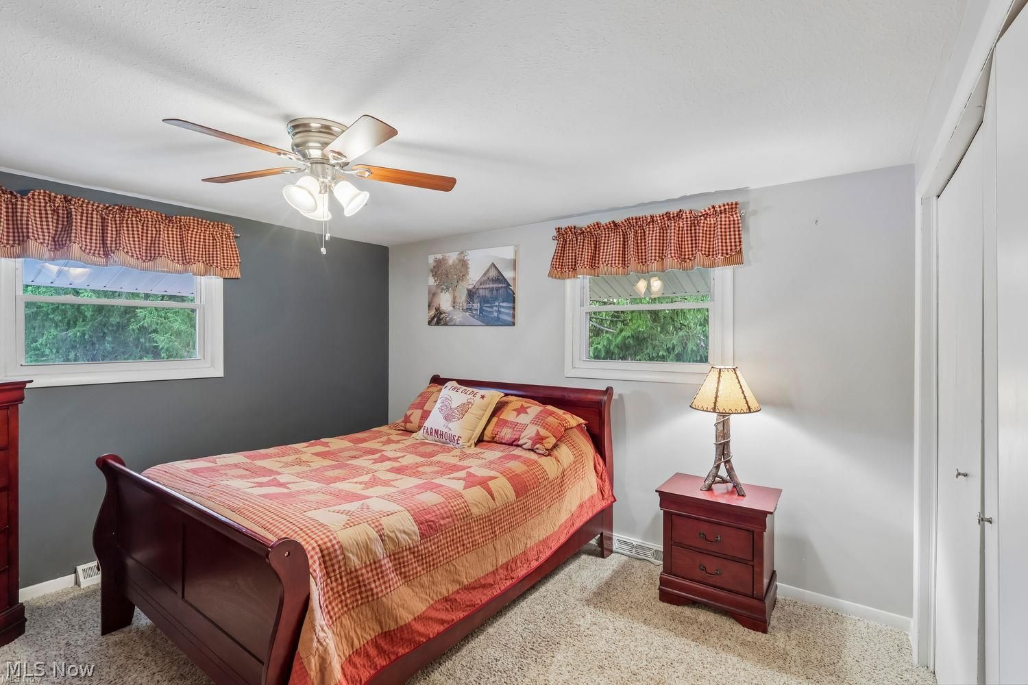 17570 Hicks Road Walton Hills, OH 44146 - Photo 16 of 45
