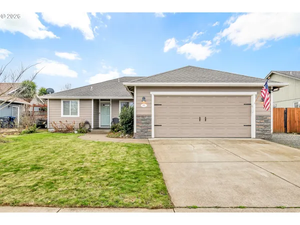 $449,999 | 41 Sandalwood Loop, Creswell, OR 97426