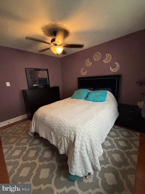 624 Hamel Avenue Glenside, PA 19038 - Photo 22 of 34 a bed sitting in a bedroom next to a lamp