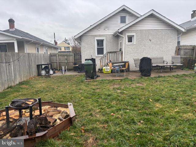 624 Hamel Avenue Glenside, PA 19038 - Photo 4 of 34 a view of a house with backyard