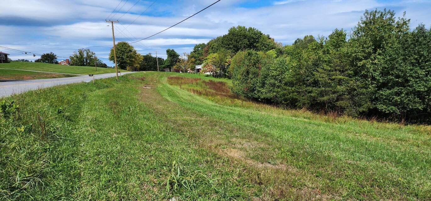 Parcel C Hardy Road Hardy, VA 24101 - Photo 2 of 10