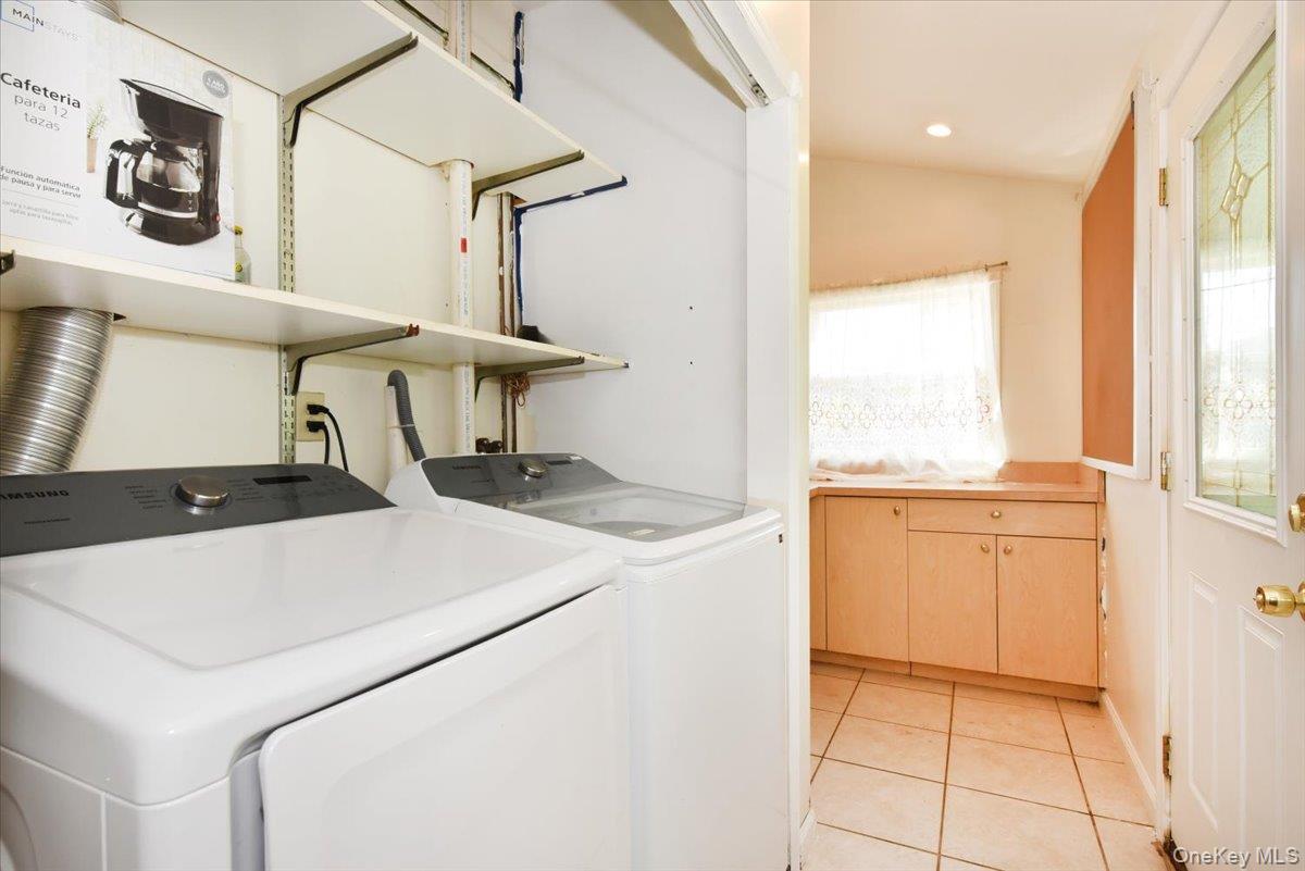 22 Chatham Road Commack, NY 11725 - Photo 33 of 37