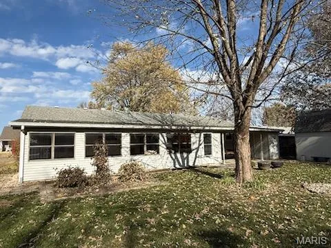 $169,900 | 2620 Carolyn Boulevard, Granite City, IL 62040