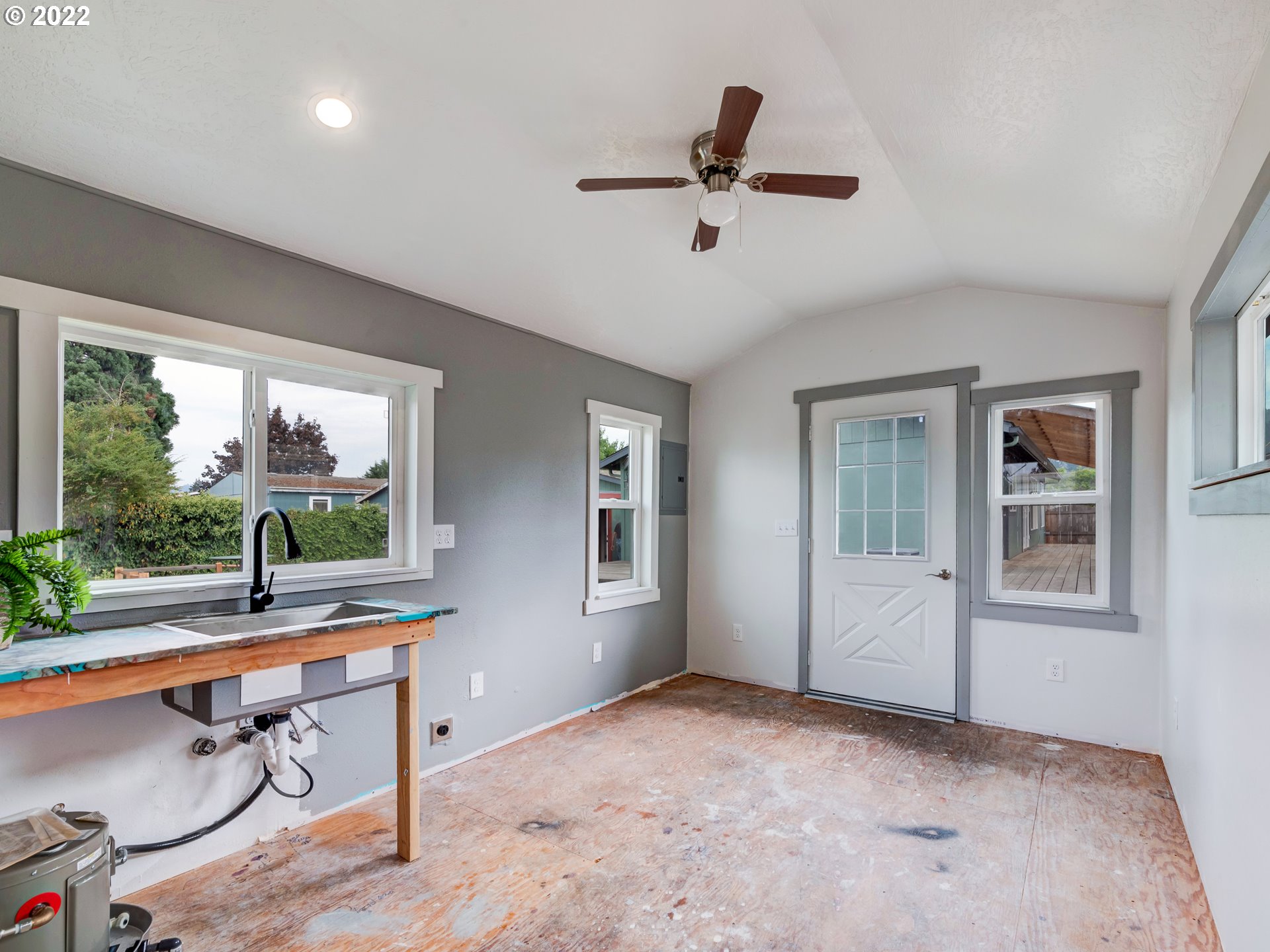 452 South 53rd Street Springfield, OR 97478 - Photo 18 of 26 a view of a livingroom with furniture and window