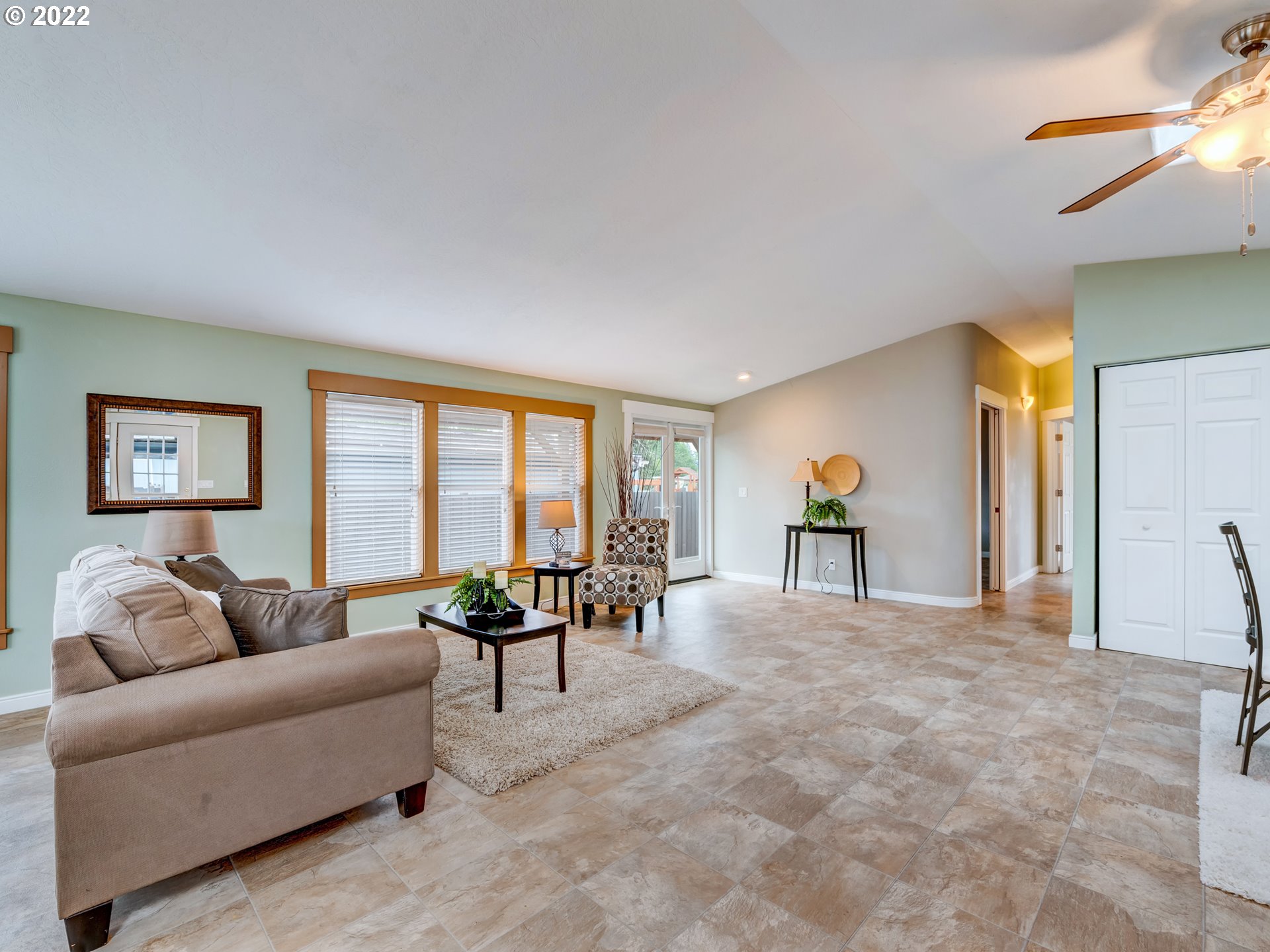 452 South 53rd Street Springfield, OR 97478 - Photo 7 of 26 a living room with furniture and a large window