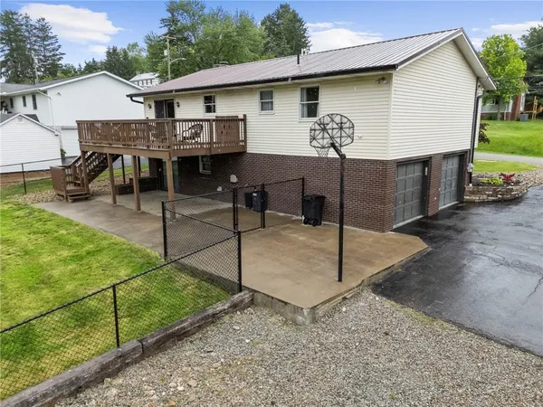 $340,000 | 174 Hague Lane, Uniontown, PA 15401