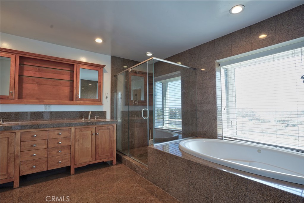 2323 Pio Pico Drive Carlsbad, CA 92008 - Photo 26 of 44