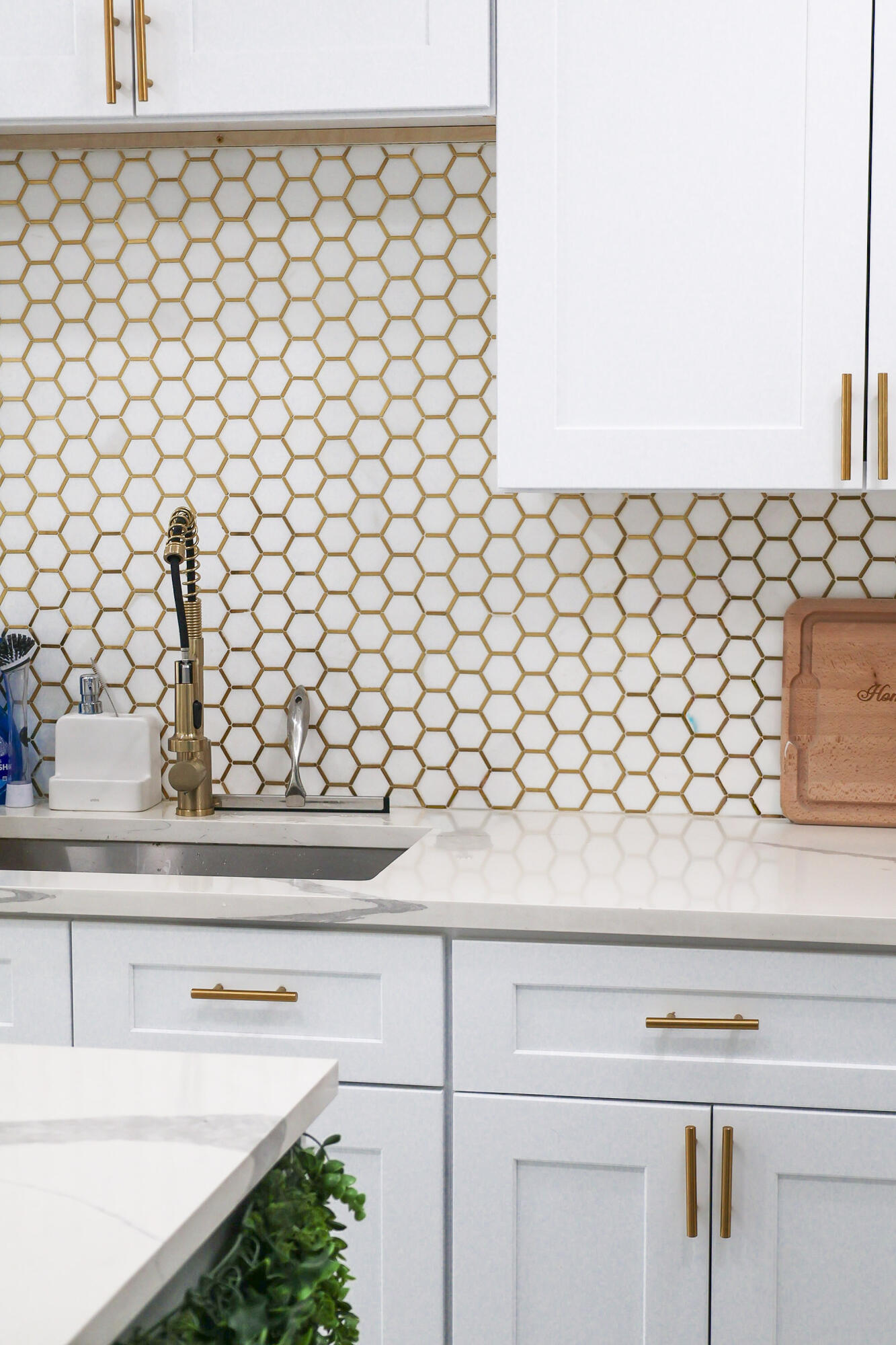 5905 Triphammer Road Lake Worth, FL 33463 - Photo 7 of 16 a close view of a sink