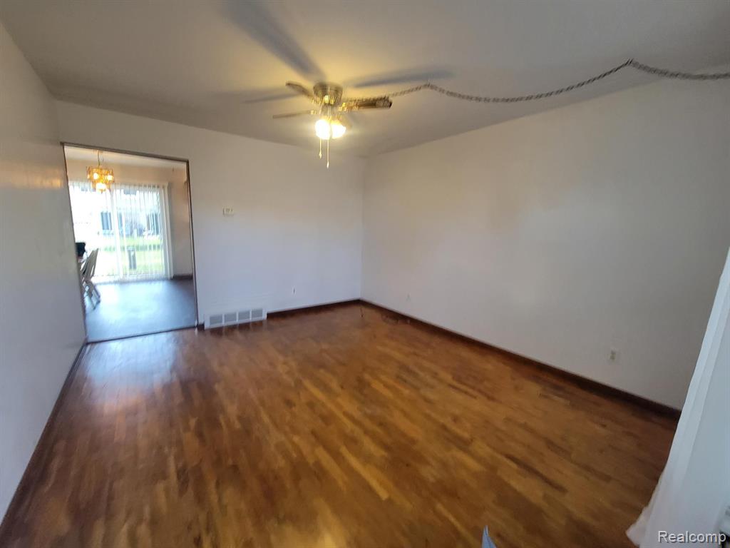 11404 Messmore Road, Unit 101 Utica, MI 48317 - Photo 7 of 16