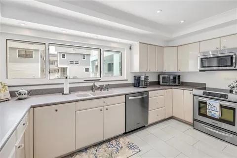 $1,490,000 | 19910 Gulf Boulevard, Unit 102, Indian Shores, FL 33785