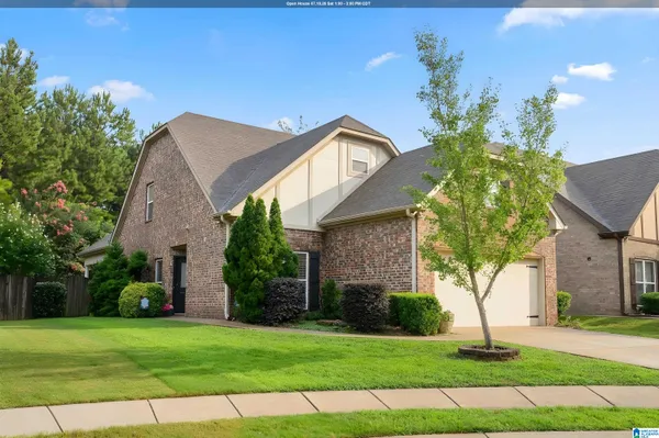 $360,000 | 2824 Oxmoor Glen Drive, Birmingham, AL 35211