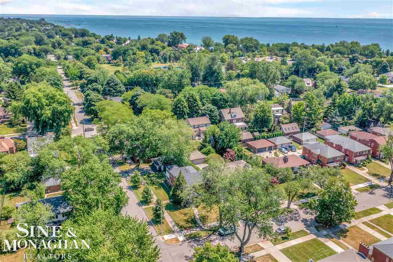 798 Harcourt Road Grosse Pointe, MI 48230 - Photo 18 of 32