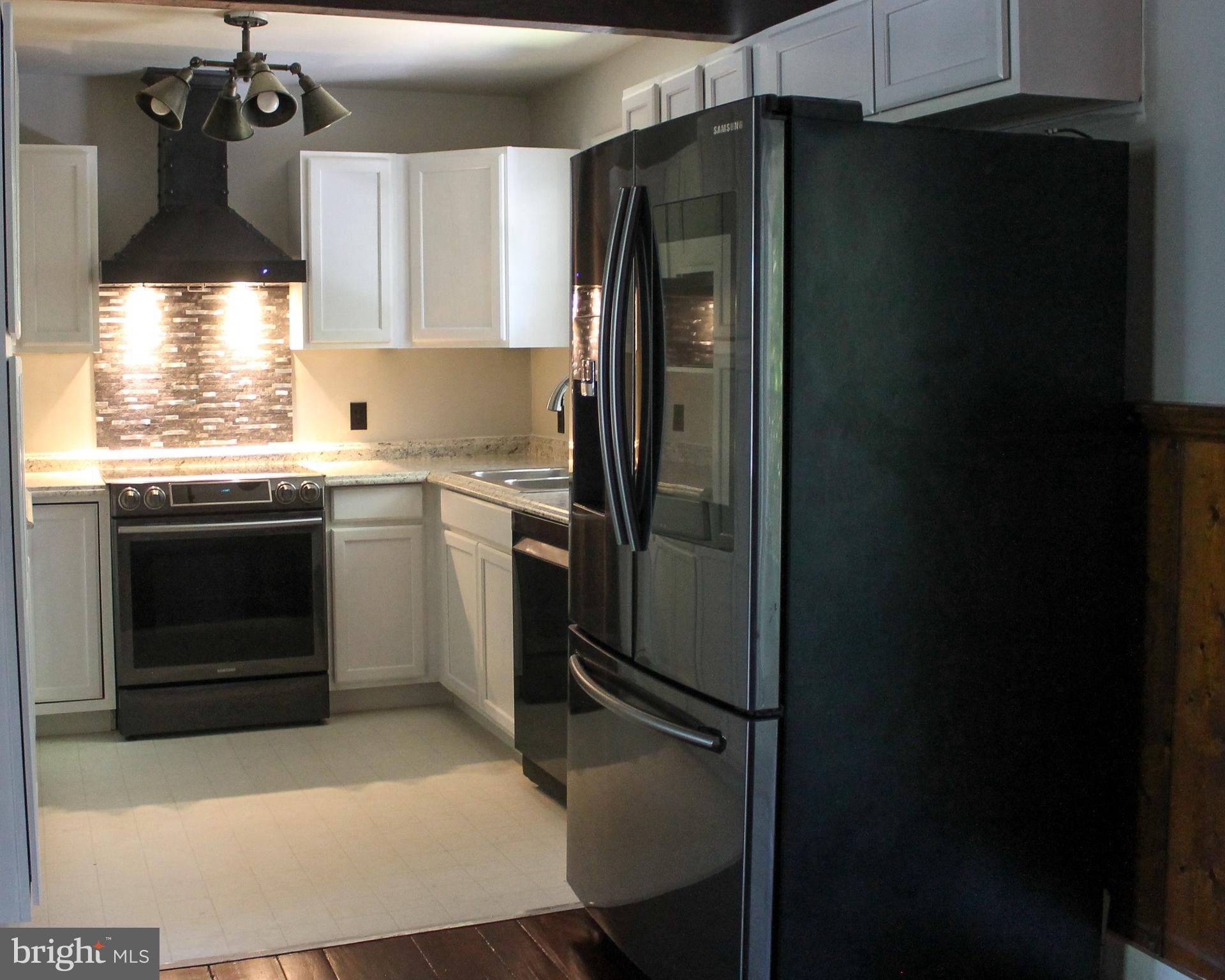 12169 Ridge Road King George, VA 22485 - Photo 13 of 37 Kitchen