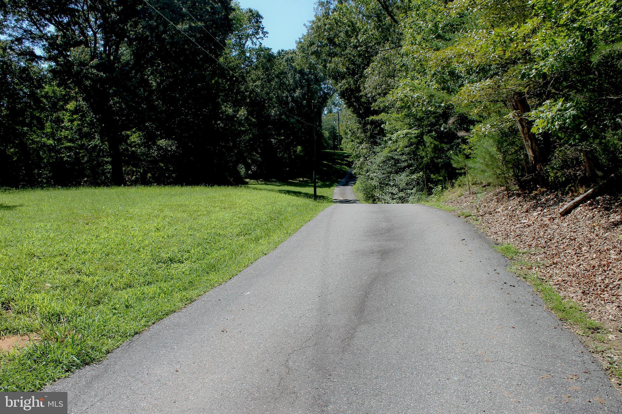 12169 Ridge Road King George, VA 22485 - Photo 37 of 37 Paved Driveway