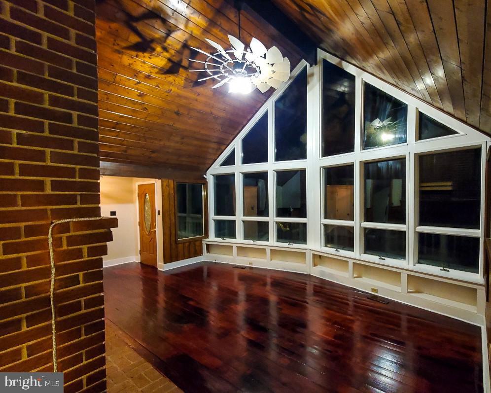 12169 Ridge Road King George, VA 22485 - Photo 5 of 37 Great Room -Front