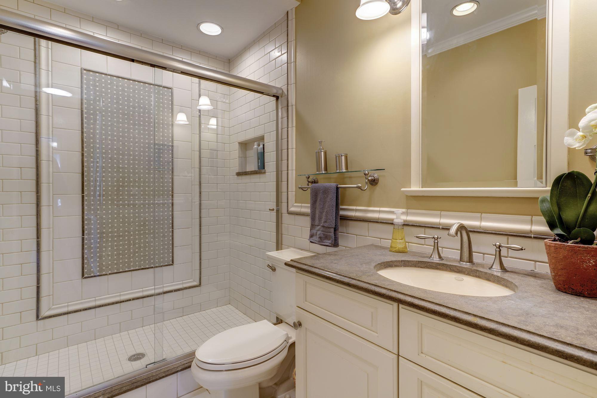2051 Park Road Northwest Washington, DC 20010 - Photo 18 of 32 2nd Floor Bathroom