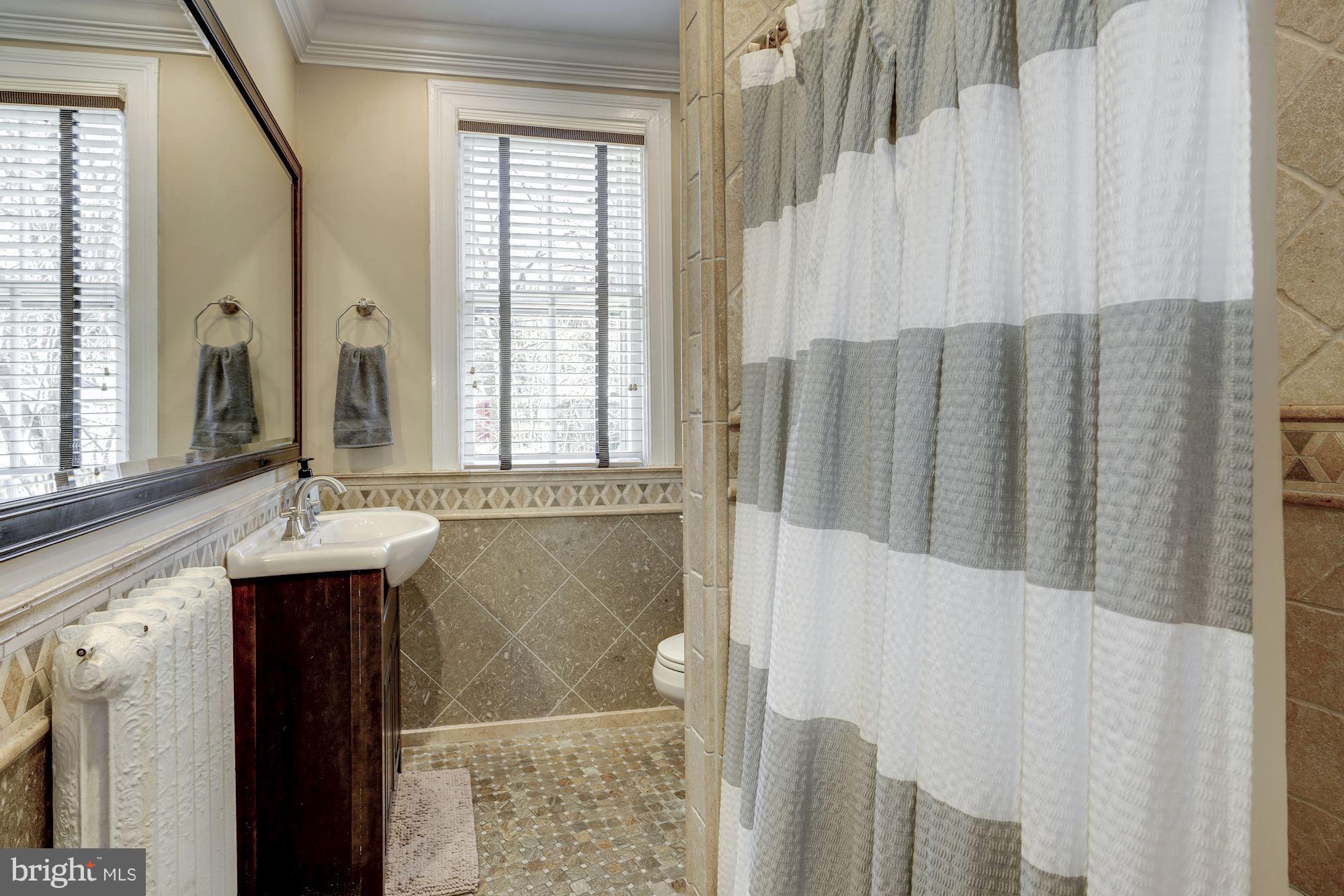 2051 Park Road Northwest Washington, DC 20010 - Photo 25 of 32 3rd Floor Bathroom