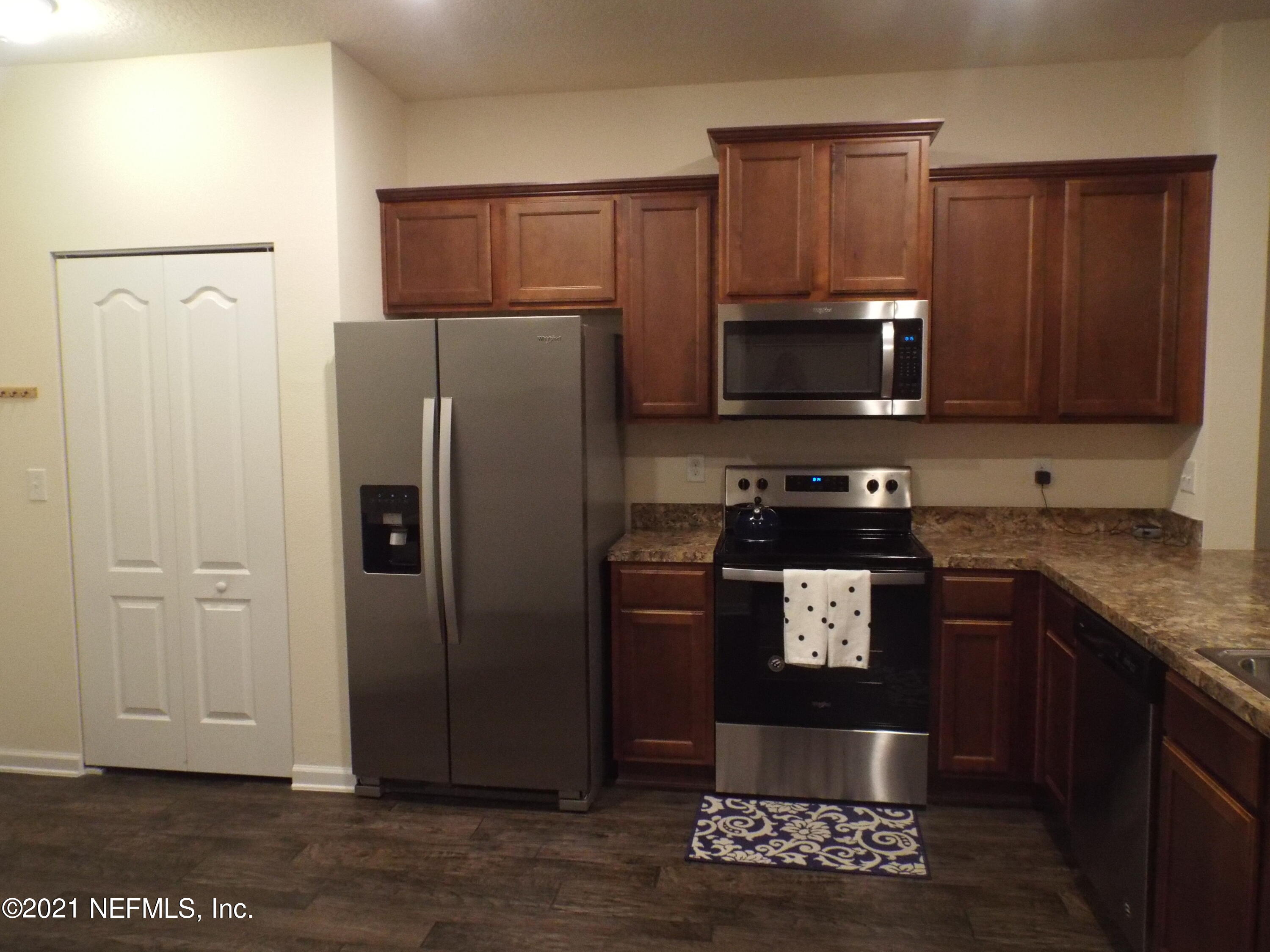 8043 Echo Springs Road Jacksonville, FL 32256 - Photo 5 of 23 DSCF2268