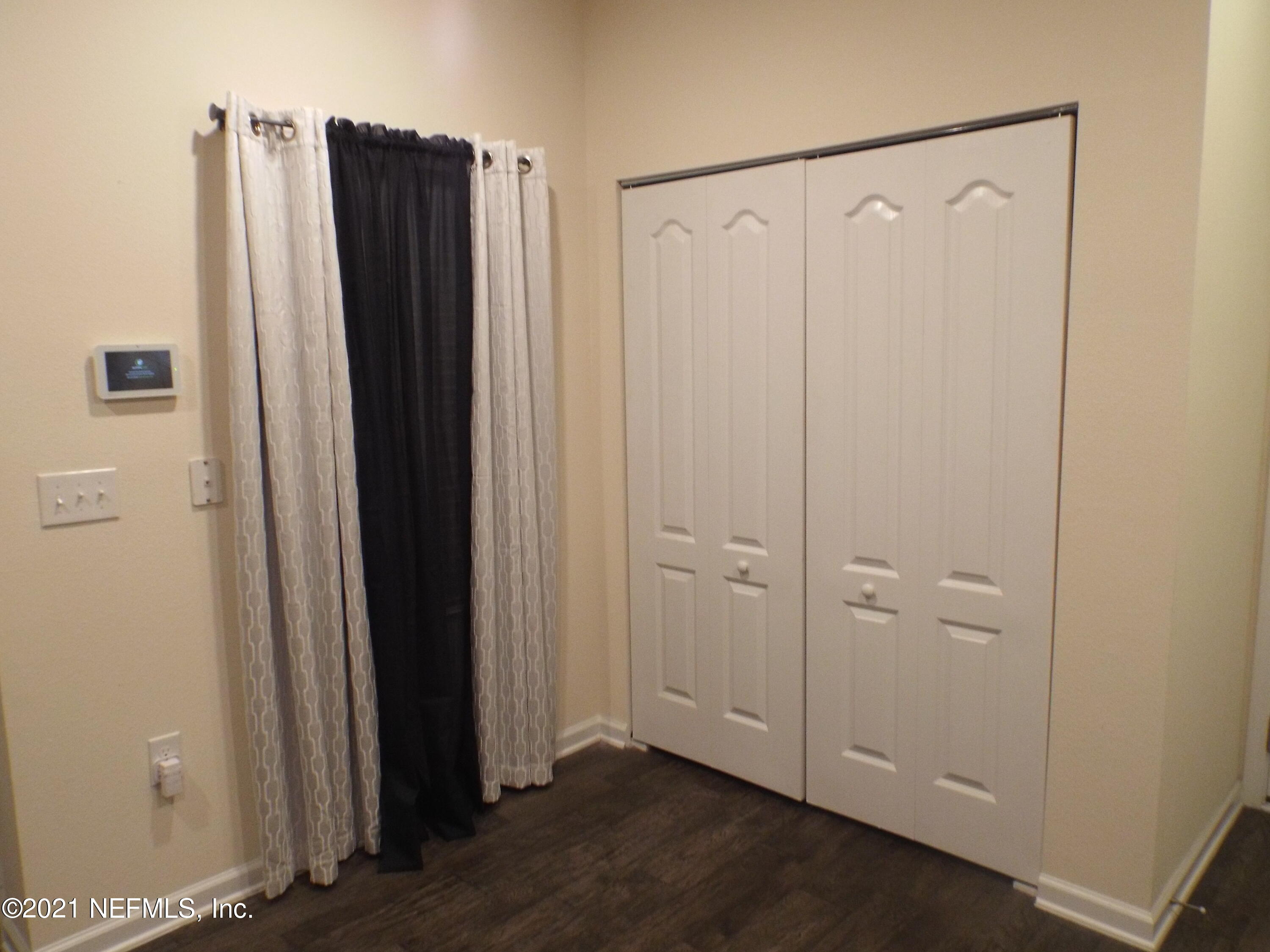 8043 Echo Springs Road Jacksonville, FL 32256 - Photo 6 of 23 DSCF2270