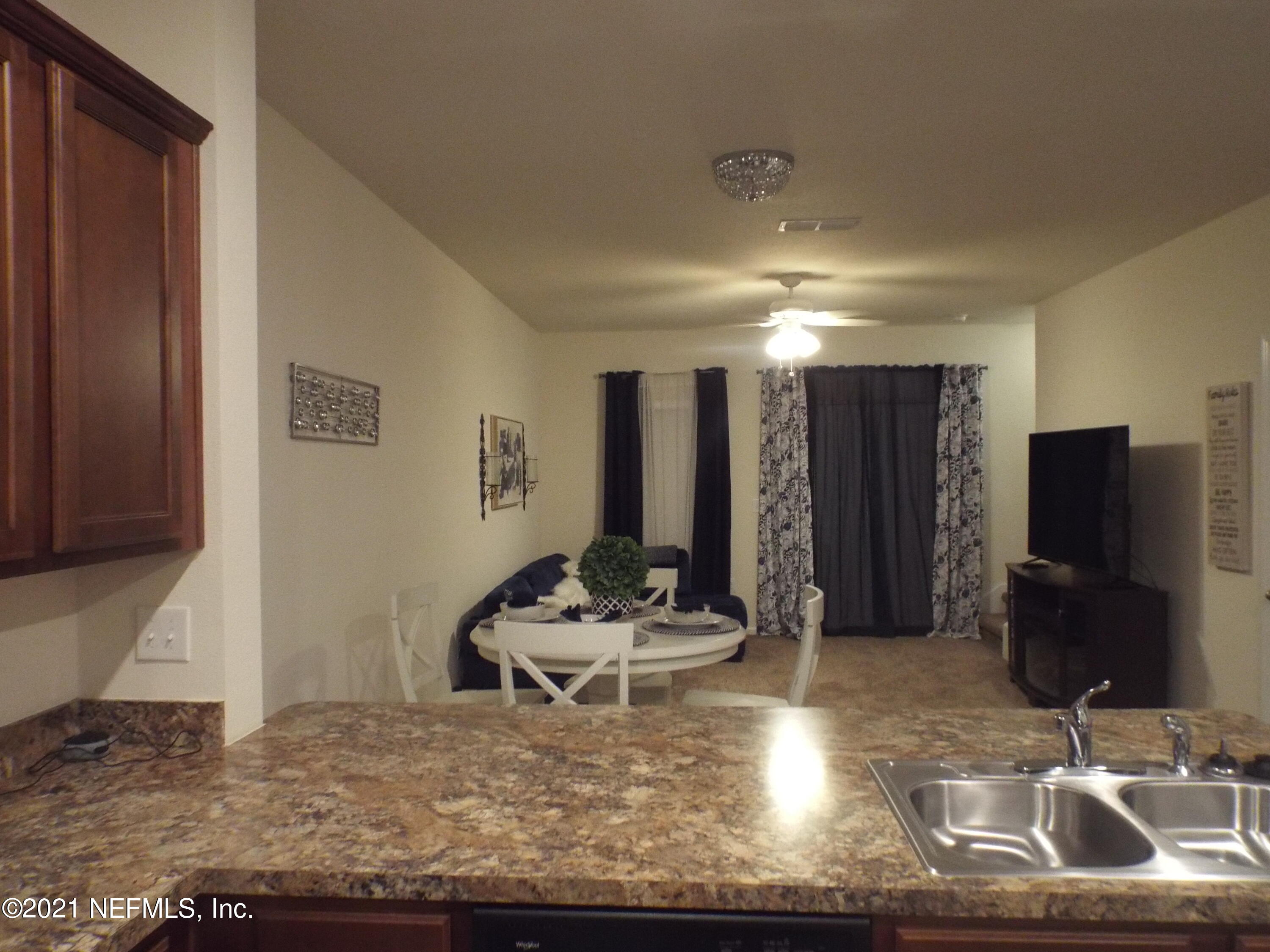 8043 Echo Springs Road Jacksonville, FL 32256 - Photo 7 of 23 DSCF2271