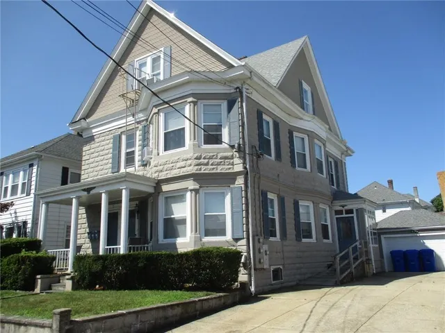 $1,800 | 3 Rowe Avenue, Pawtucket, RI 02861