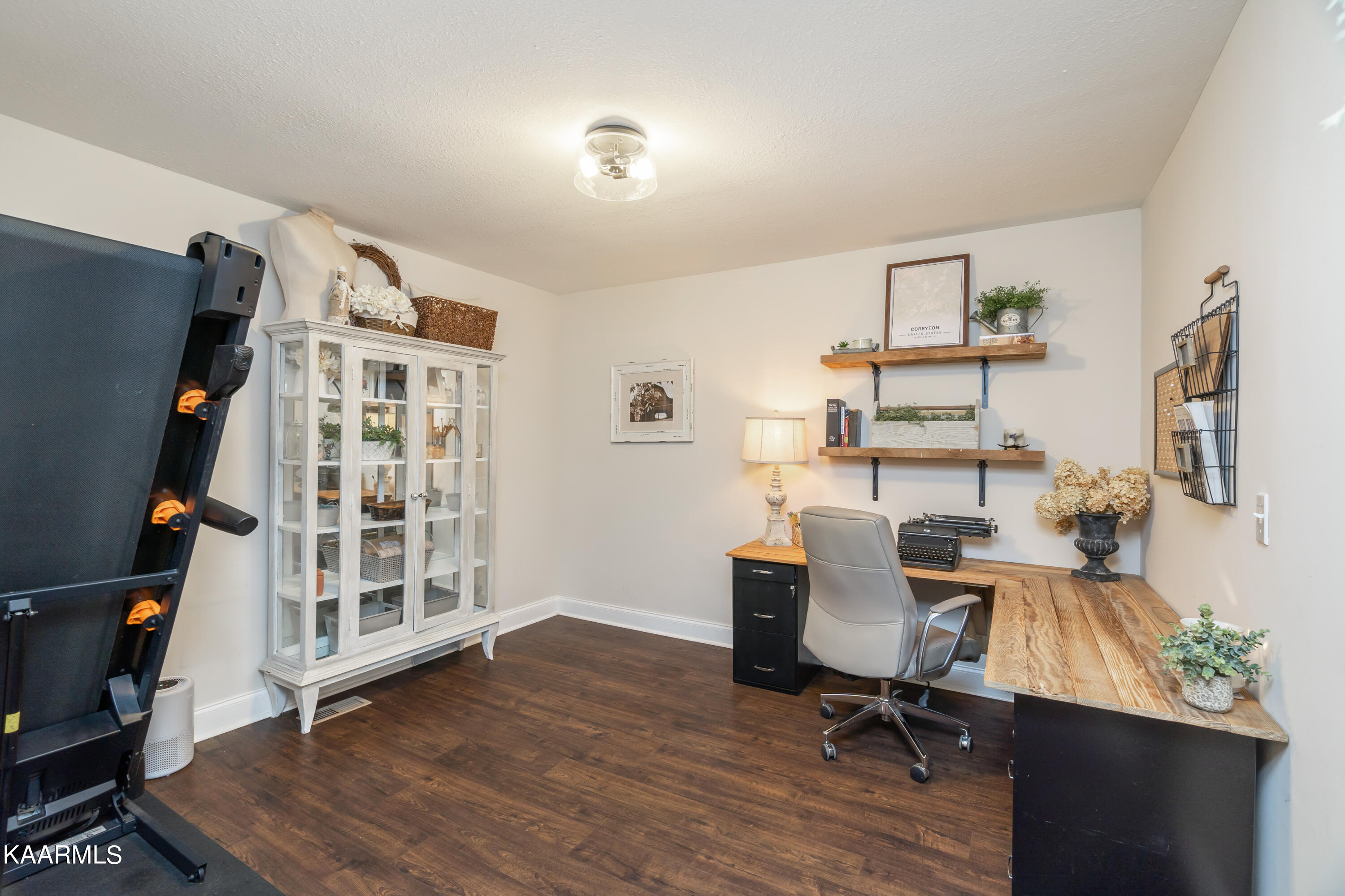 7404 Ridgeview Road Corryton, TN 37721 - Photo 26 of 60 Office
