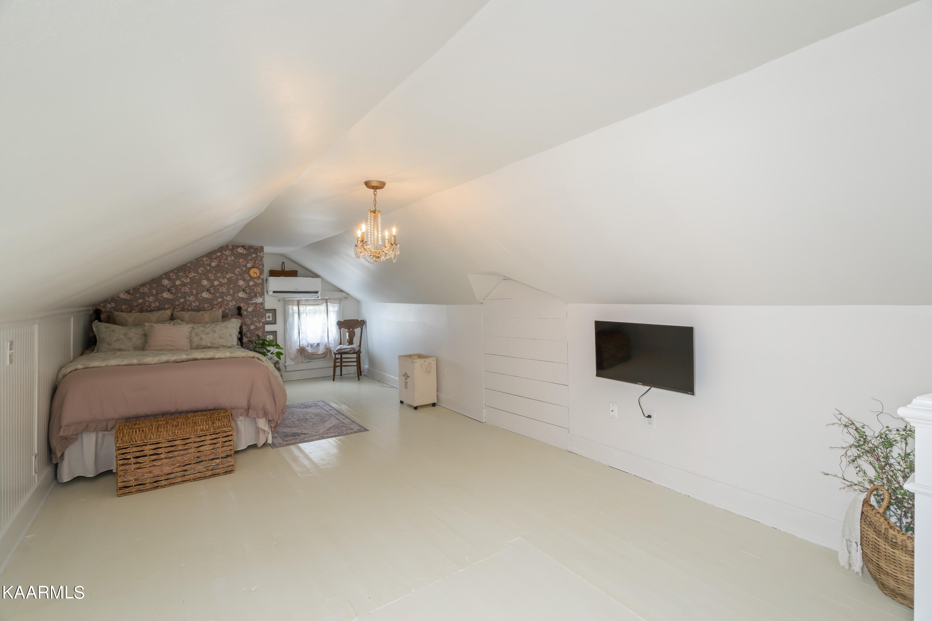 7404 Ridgeview Road Corryton, TN 37721 - Photo 42 of 60 Bedroom 2