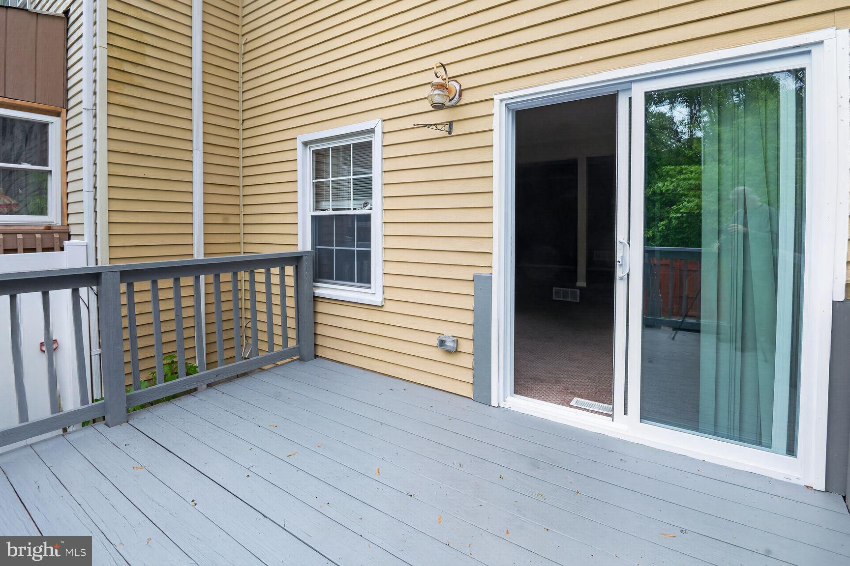 5326 King Arthur Circle Baltimore, MD 21237 - Photo 12 of 15